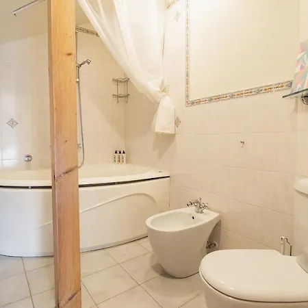 Beachfront Art Gallery Mansard One Bedroom In Historic Bath-house Apartment Jurmala